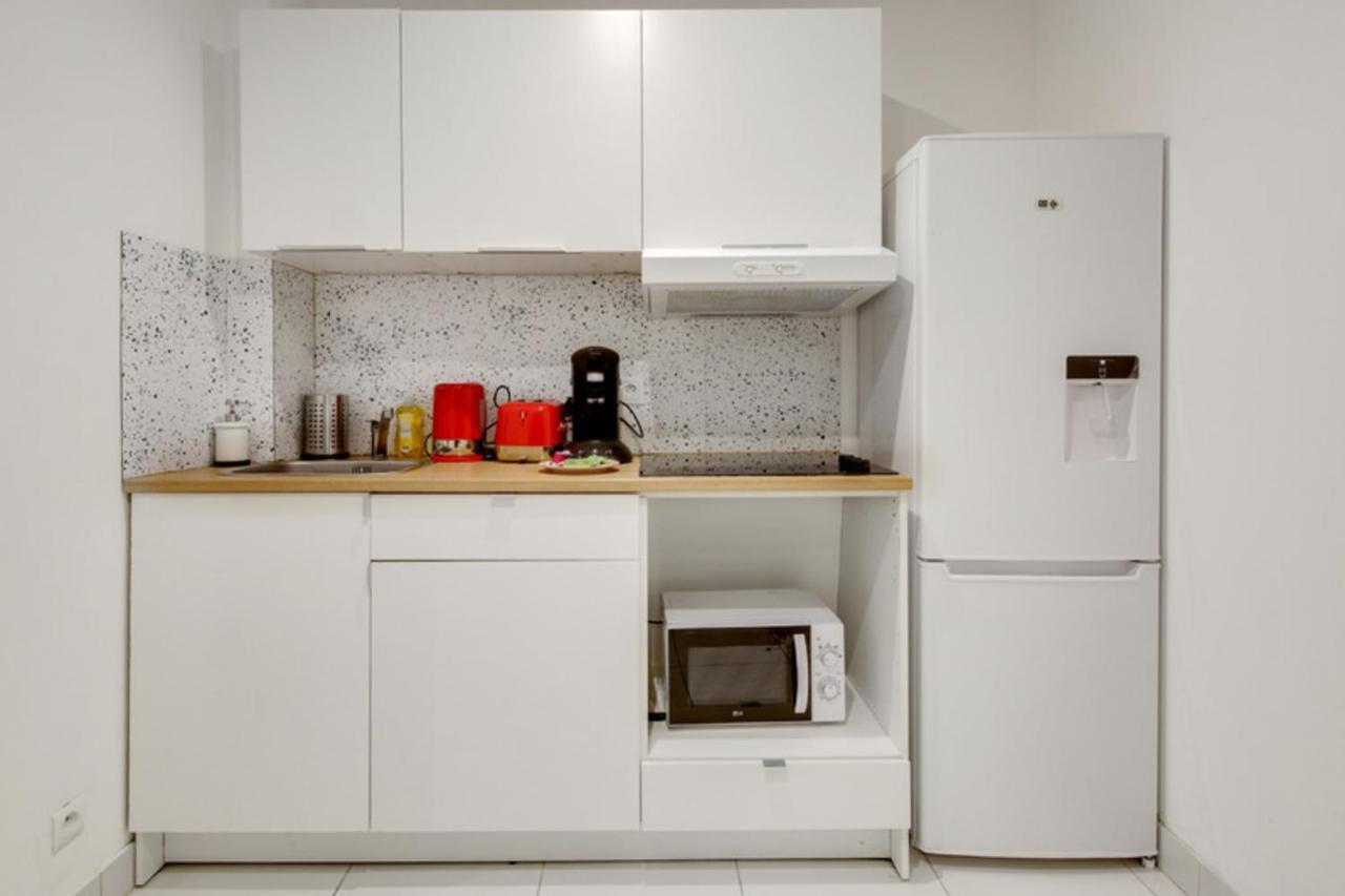 250 Suite Sainte - Superb Apartment In Париж Екстериор снимка