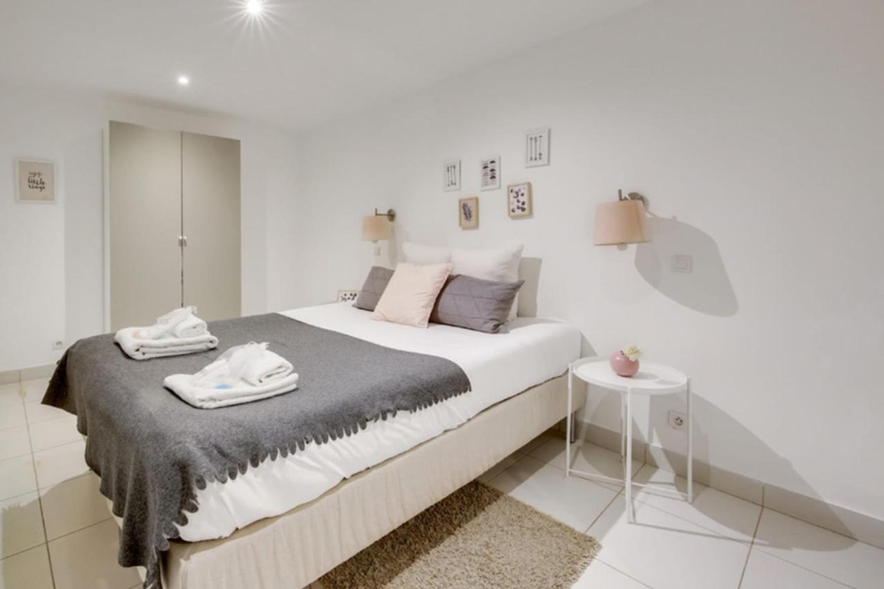 250 Suite Sainte - Superb Apartment In Париж Екстериор снимка